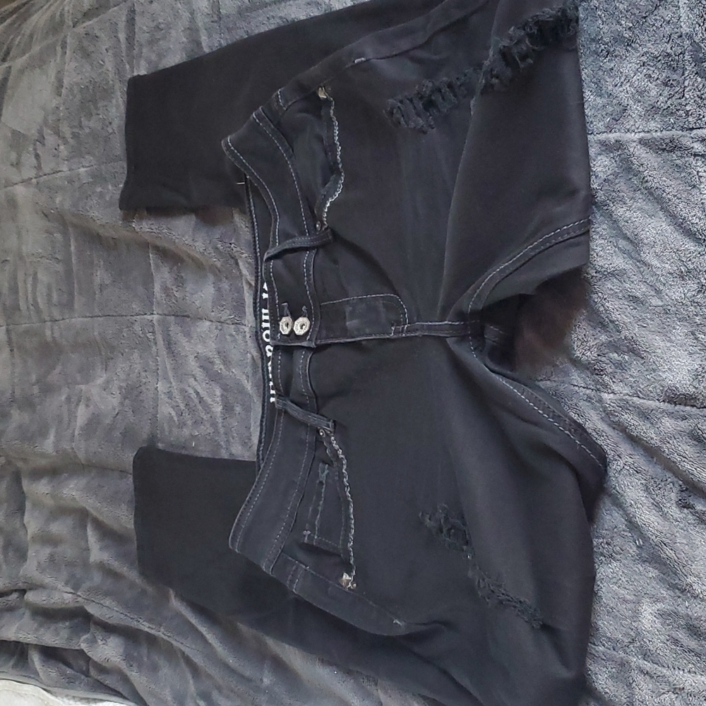 NWOT Hydraulic Lola Distressed Skinny Jeans